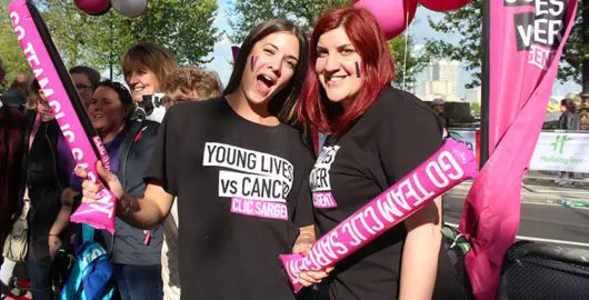 Members of Team CLIC Sargent cheering on runners