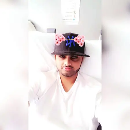 Mo in hospital using Snapchat!
