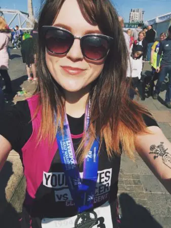 Seren in her CLIC Sargent top at Liverpool Half Marathon (2018)
