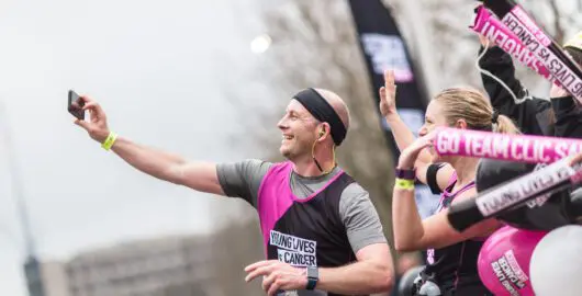 run cheer point selfie